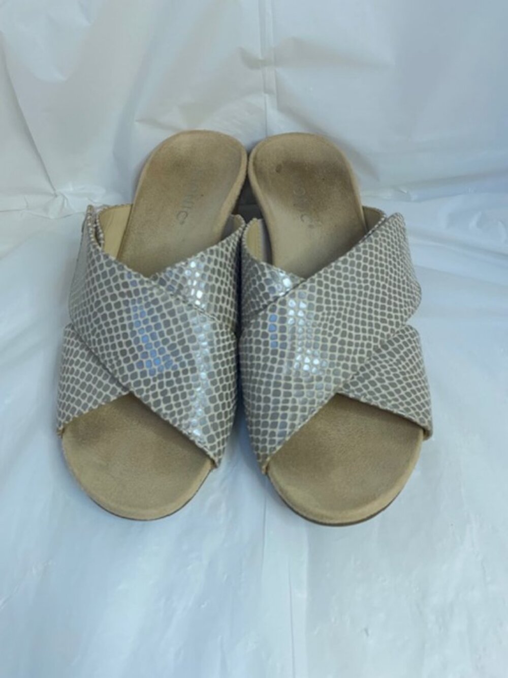 VIONIC Leticia Wedge lizard-embossed Leather Sandals in Beige, Women's size 8